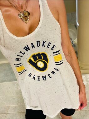 Milwaukee Brewers Women's White Logo Tank Top - Sleeveless Fan Tee